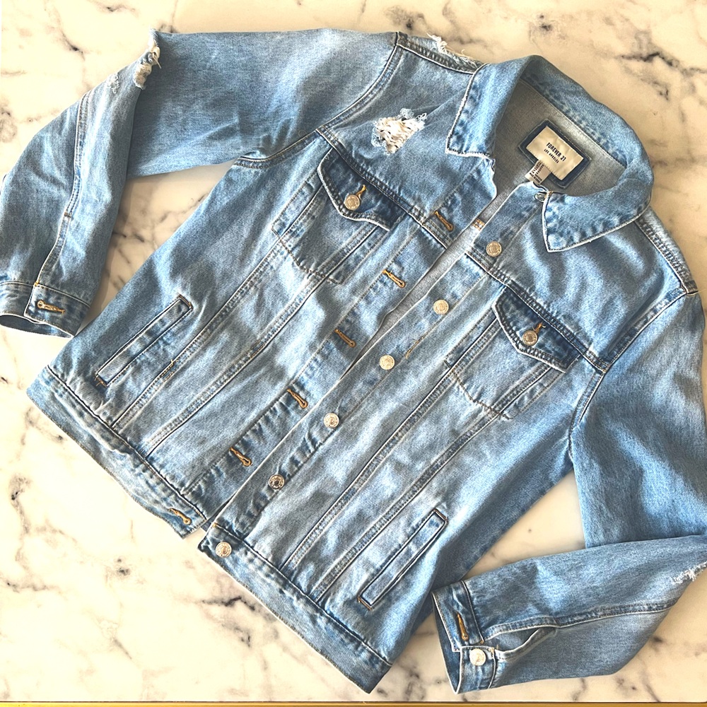 Forever 21 Women’s Oversized Distressed Jean Denim Button Up Jacket Size: Medium